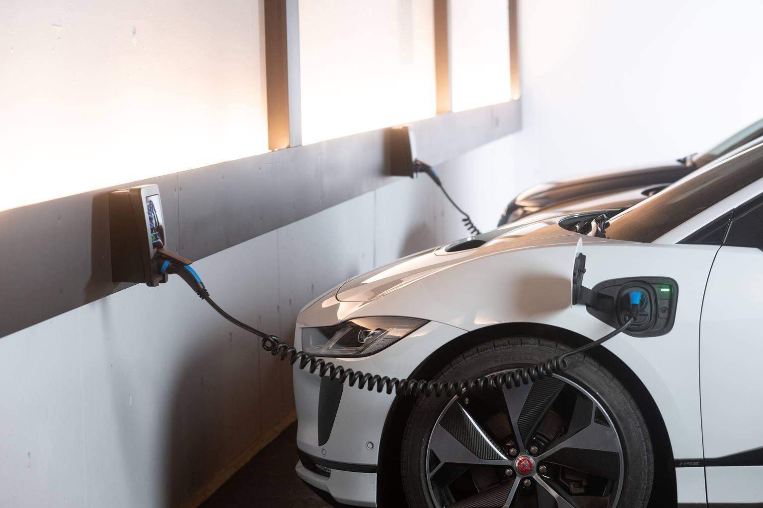 Portable EV charger with control box